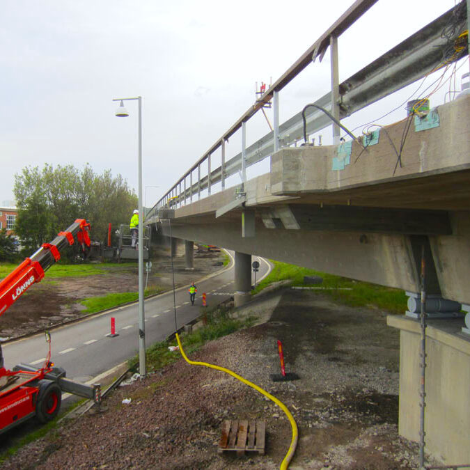 komsol innerseal sanierung versiegelung beton seitenteile sockel pfeiler versiegeln