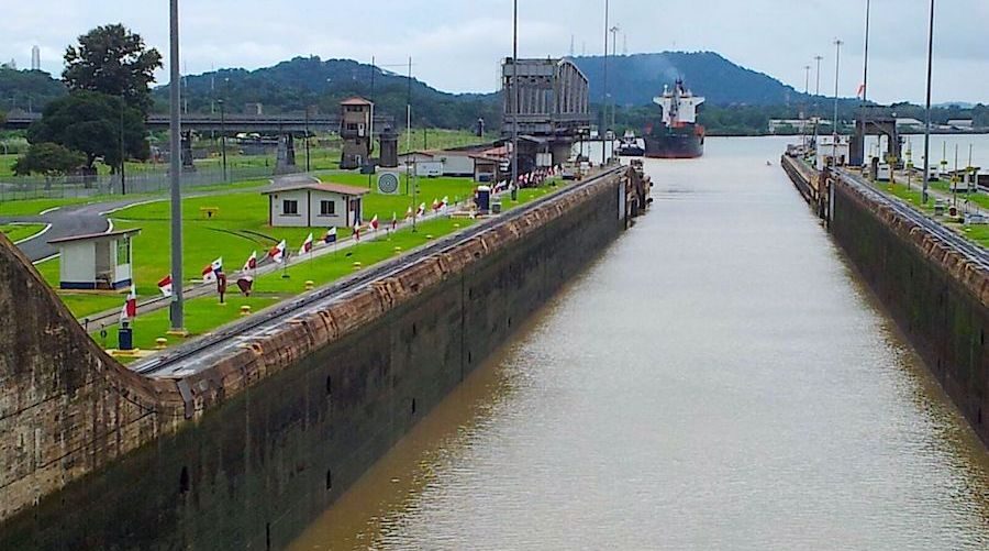 komsol Panamakanal Schleusen Kanaele Schleusenkammern Betonwaende Salzwasser Suesswasser Innerseal