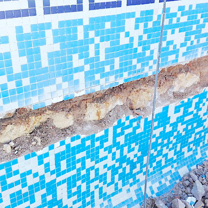 komsol Innerseal Schwimmbaeder Schwimmhallen Wasseraufbereitung Mosaikstein Fugen Mosaik Risse Reparatur