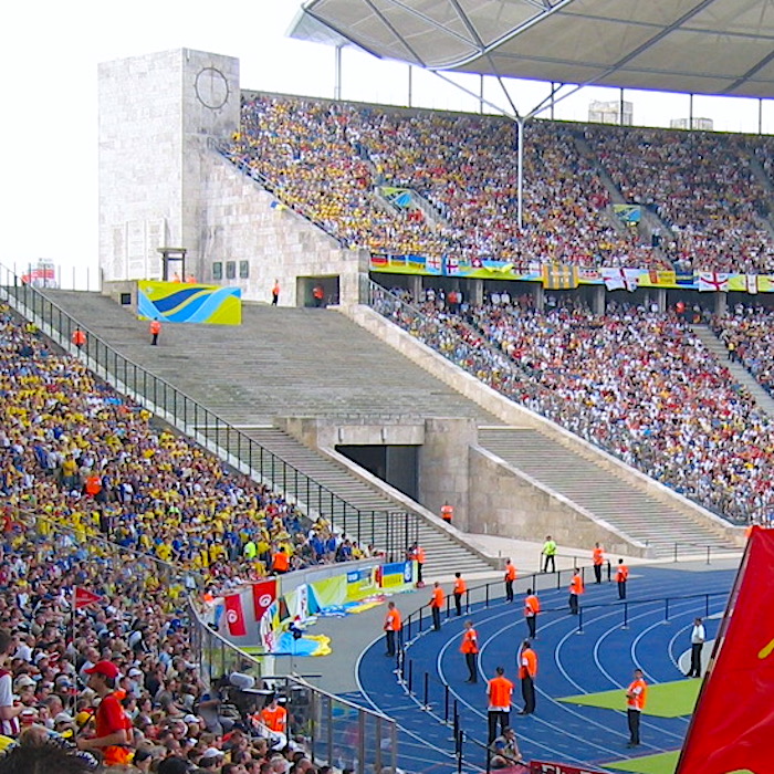 komsol Innerseal Stadion Tribuenen Fußballstadion Betontreppen Sitzflaechen versiegeln besucher